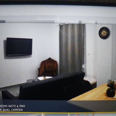 Minimal Apartment 칼라마타 외부 사진